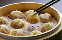 灌湯包制作秘訣何在？創(chuàng)業(yè)之路如何脫穎而出？速探傳統(tǒng)美食新生之謎！