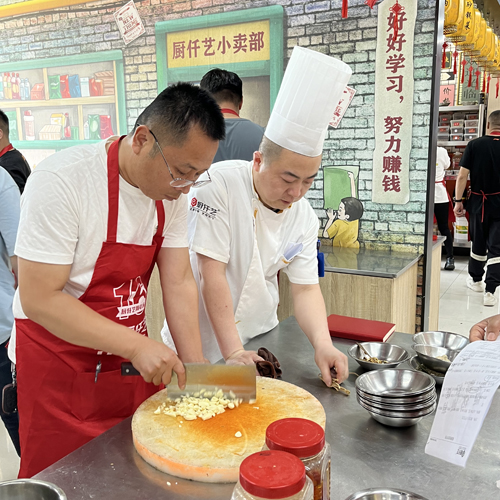 「小燜鍋」成功落地江蘇，日營業(yè)額達2000元