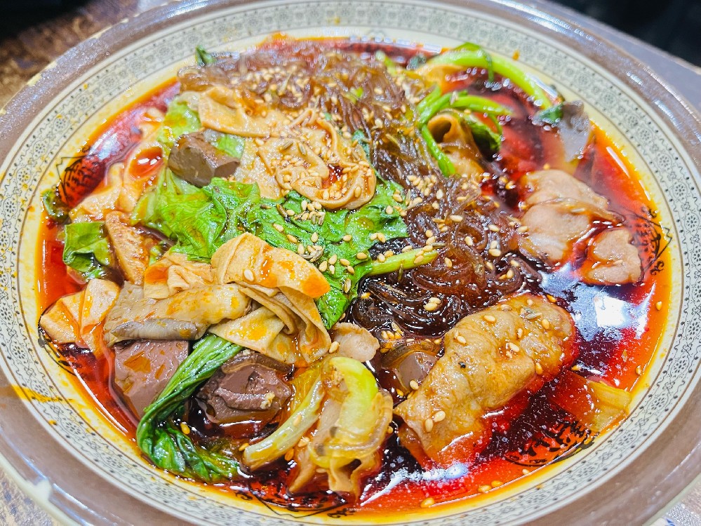 學(xué)麻辣燙技術(shù)培訓(xùn)哪里好？少走彎路選對方向，學(xué)完能真正干起來
